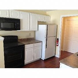 Great 2br/1 5ba Condo Available in Fairf in Fairfield, OH (Photo 3 of 5)