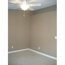 Meticulously Maintained 2 Bedroom Condo in Cold Spring, KY (Photo 4 of 5)