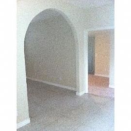 Lower Move-In Cost in Pomona, CA (Photo 3 of 5)