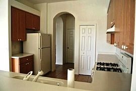 Upscale Gated Community 3/2 All Applianc in Leesburg, FL (Photo 3 of 5)
