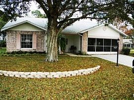 Lovely Gated Large 2/2 Well Maintained M in Brooksville, FL