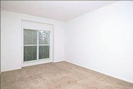 2 Bd/1 Bath Located on Highway 436, Bish in Aloma, FL (Photo 3 of 5)