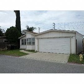 3-Bedroom, 2 Bath in Colton For Lease in Colton, CA