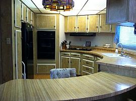 All Utilities/fully Furnished Manufactur in Oro Valley, AZ (Photo 2 of 5)