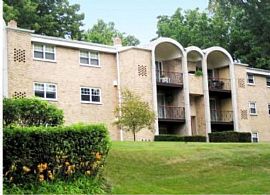 2 Bd/2 Bath Pool, Upgraded Kitchens and Ba in Chesterbrook, PA