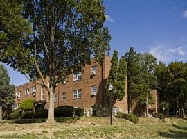 2 Bd/1 Bath Located in The Heart of Glen in Ardsley, PA (Photo 4 of 5)