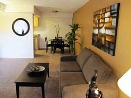 2 Bd/2 Bath Covered Parking, Pet Friendl in Oklahoma City, OK (Photo 2 of 5)