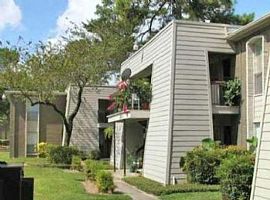 2 Bd/2 Bath Champion Forest Offers One, in Houston, TX (Photo 4 of 5)