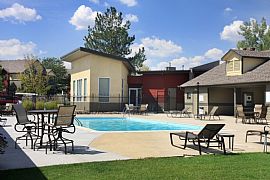 1 Bd/1 Bath The Bustling Belmar Shopping in Denver, CO (Photo 3 of 5)