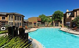 2 Bd/1 Bath Please Contact Our Leasing O in Phoenix, AZ (Photo 3 of 5)