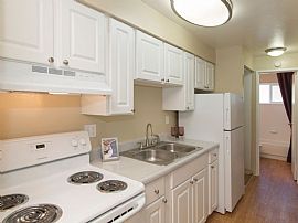 1 Bd/1 Bath: Park Place in Aurora, CO (Photo 3 of 5)