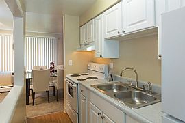 1 Bd/1 Bath: Park Place in Aurora, CO (Photo 4 of 5)