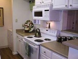 2 Bd/2 Bath Promontory Point Offers One in Austin, TX (Photo 3 of 5)