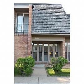 Fantastic Location in Edina! in Bloomington, MN (Photo 2 of 5)