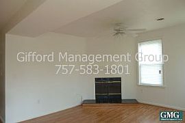 Duplex Rental Home in Norfolk in Norfolk, VA (Photo 3 of 5)