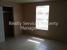 Duplex Rental Home in North Fort Myers in Fort Myers, FL (Photo 2 of 4)