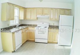 Townhouse Rental Home in Harrisonburg in Harrisonburg, VA (Photo 5 of 5)