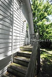 Duplex Rental Home in Town of Shenandoah in Shenandoah, VA (Photo 4 of 5)