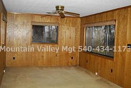 Single Family Rental Home in Harrisonbur in Harrisonburg, VA (Photo 5 of 5)