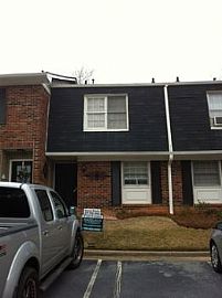 Just Reduced $699 Townhome on Kingsgate in Snellville, GA