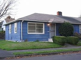 2 Bedroom Alberta Arts Duplex in Portland, OR