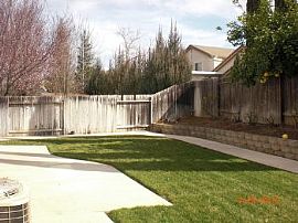 Quiet Cul-De-Sac in Elk Grove, CA (Photo 2 of 5)