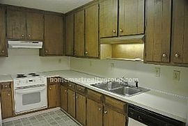 Minutes to I 85 in Norcross, GA (Photo 5 of 5)