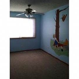 Spacious 2 Bedroom Townhome in Elk River, MN (Photo 3 of 5)