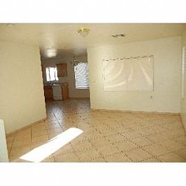 Rv Gate in Glendale, AZ (Photo 2 of 5)