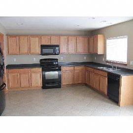 6012 Raleigh Cir in Castle Rock, CO (Photo 2 of 5)