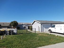 8003, 8005 and 8007 Montgomery 1/2 Off The in Stockton, CA