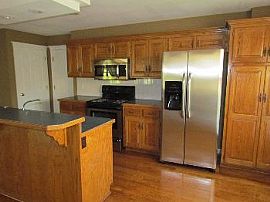 Home in Liberty School District Availabl in Liberty, MO (Photo 5 of 5)