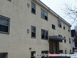 1-Br Apt. Just $300.00 Pays First Month' in Saint Paul, MN