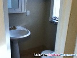 1-Br Apt. Just $300.00 Pays First Month' in Saint Paul, MN (Photo 5 of 5)