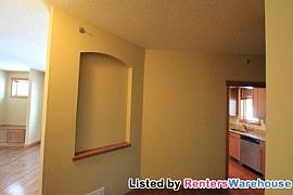 Handicap Accessible Luxury Townhome in V in North Oaks, MN (Photo 5 of 5)
