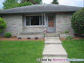 Beautiful 4 Bedroom Home in a Great Loca in Minneapolis, MN