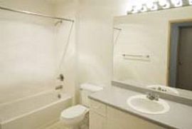 3 Bd/2 Bath Located Conveniently Near I- in Centralia, WA (Photo 2 of 5)