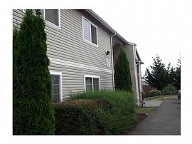 3 Bd/2 Bath Located Conveniently Near I- in Centralia, WA (Photo 5 of 5)