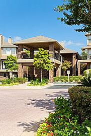 2 Bedroom Apartment at Waters Edge in Austin, TX (Photo 3 of 3)