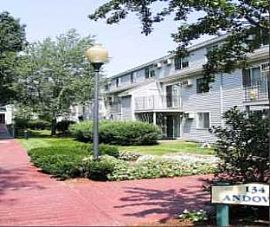 Close to The Commuter Rail and Public Tran in Lowell, MA