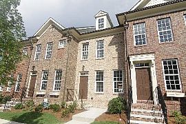 2 Br Town House W/enclosed Patio in Summ in Davidson, NC