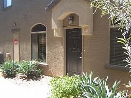Beautiful 3br + Den in Cave Creek Villas in Phoenix, AZ (Photo 5 of 5)