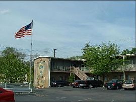 Studio Apartment- Scholar'S Rock Studio in Bloomington, IN (Photo 3 of 3)