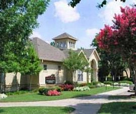 Great Location Between Dallas and Ft. Wo in Grand Prairie, TX (Photo 2 of 5)