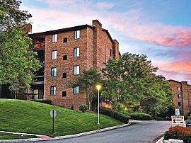 3bd Remodeled Apartments in Darien Il Wi in Darien, IL