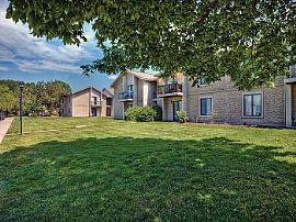 2bd Pet Friendly Apartments in Plainsbor in Plainsboro, NJ (Photo 2 of 5)