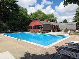 2bd Spacious Apartment Homes Set on 100 in Bridgewater, MA (Photo 3 of 5)