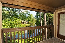 1 Bd/1 Bath Minutes to Downtown Jacksonv in Jacksonville, FL (Photo 3 of 5)