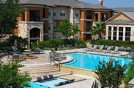 3 Bd/2 Bath Putting Green, Carports, and R in Cedar Park, TX