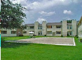 2 Bd/2 Bath Summer Villas Offers One And in Dallas, TX (Photo 4 of 5)